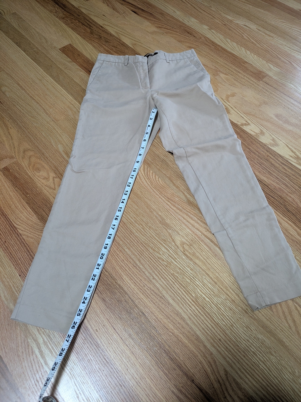 Zara Khaki Chino Pants in Light Tan (Size 2)